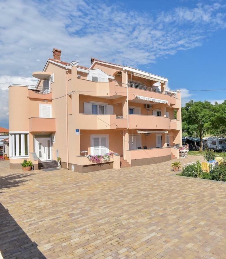 Apartments Medanic - Private Pool Privlaka  Eksteriør billede